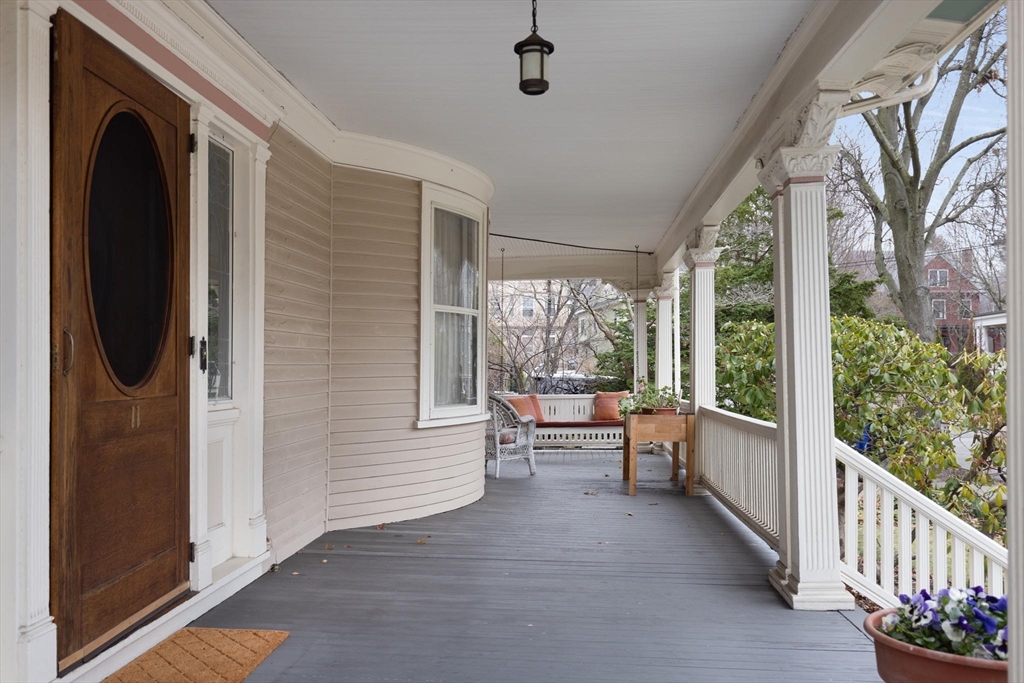 11 Abbottsford Road