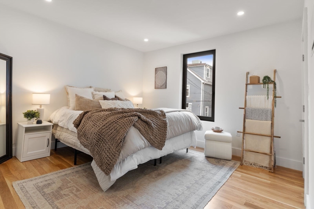 6 Gen Devine Way #1, Boston, MA Photo #23