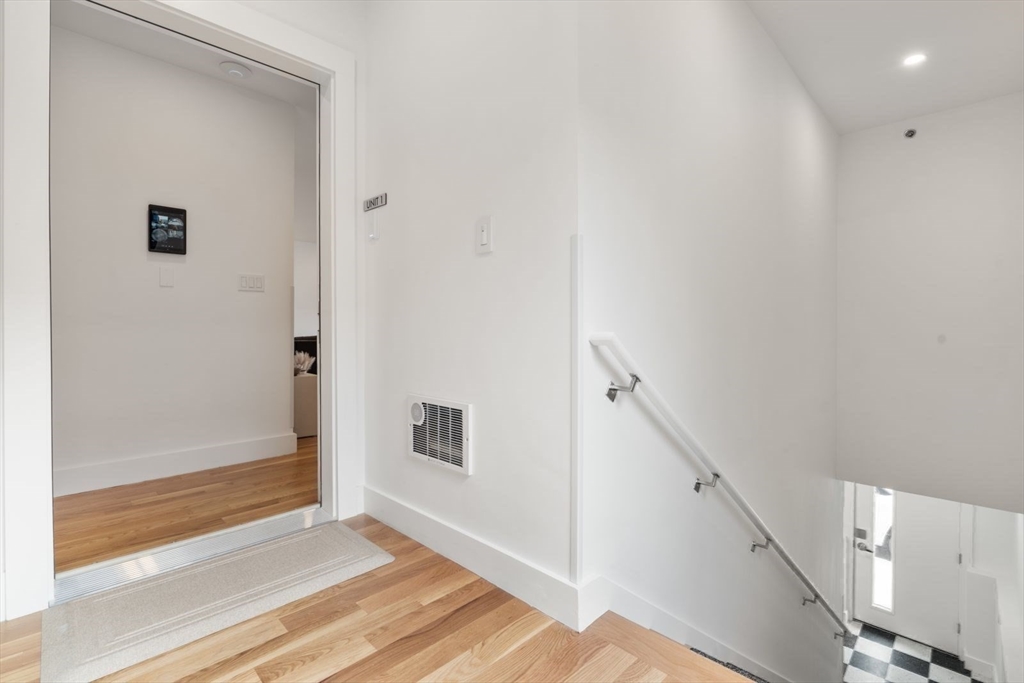6 Gen Devine Way #1, Boston, MA Photo #30