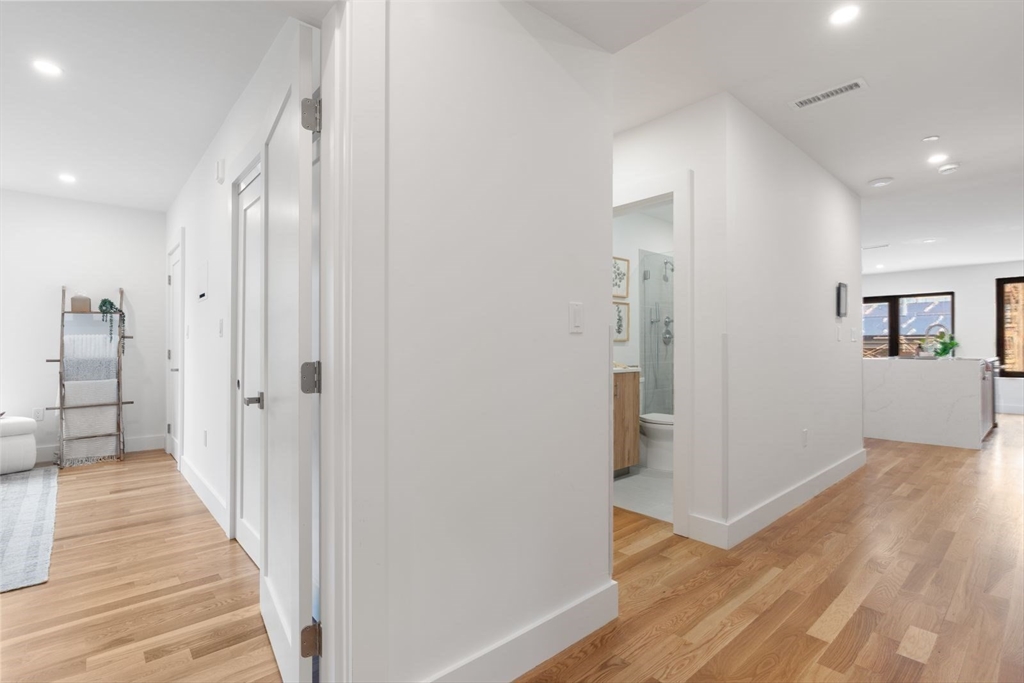 6 Gen Devine Way #1, Boston, MA Photo #20