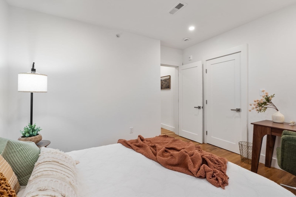 6 Gen Devine Way #1, Boston, MA Photo #19