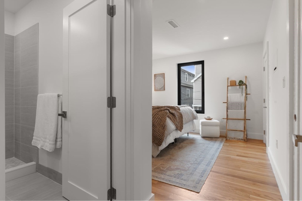 6 Gen Devine Way #1, Boston, MA Photo #21