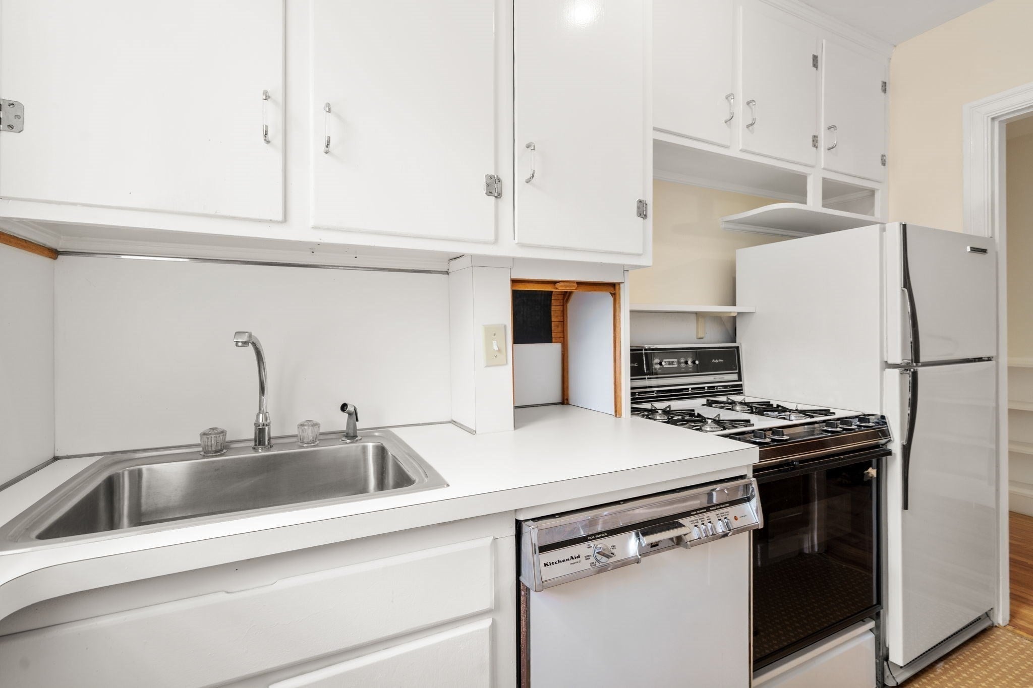 12 Kilsyth Terrace #33, Boston, MA, 12 Kilsyth Terrace #33, Boston, MA Photo #6