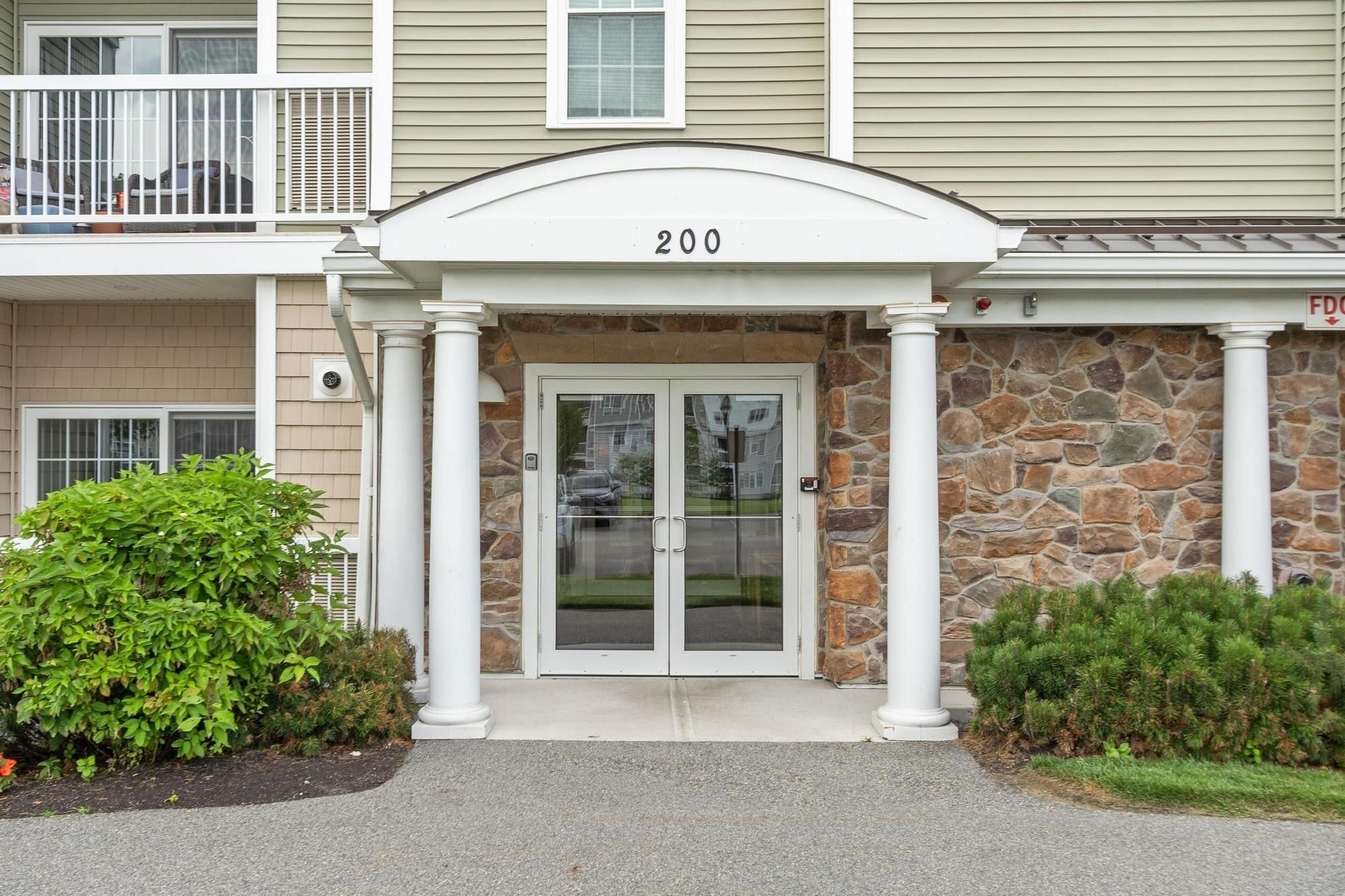 200 Martins Landing 312