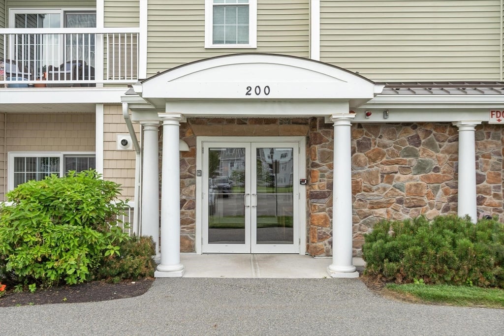 200 Martins Landing #312, North Reading, MA, 200 Martins Landing #312, North Reading, MA Photo #3