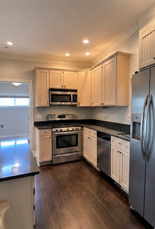 581 East 8th St #1, Boston, MA, 581 East 8th St #1, Boston, MA Photo #1