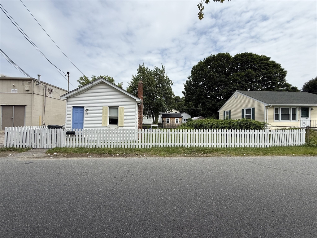 12 Sherbourne Ave