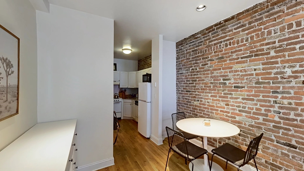 91 Prince St. 13