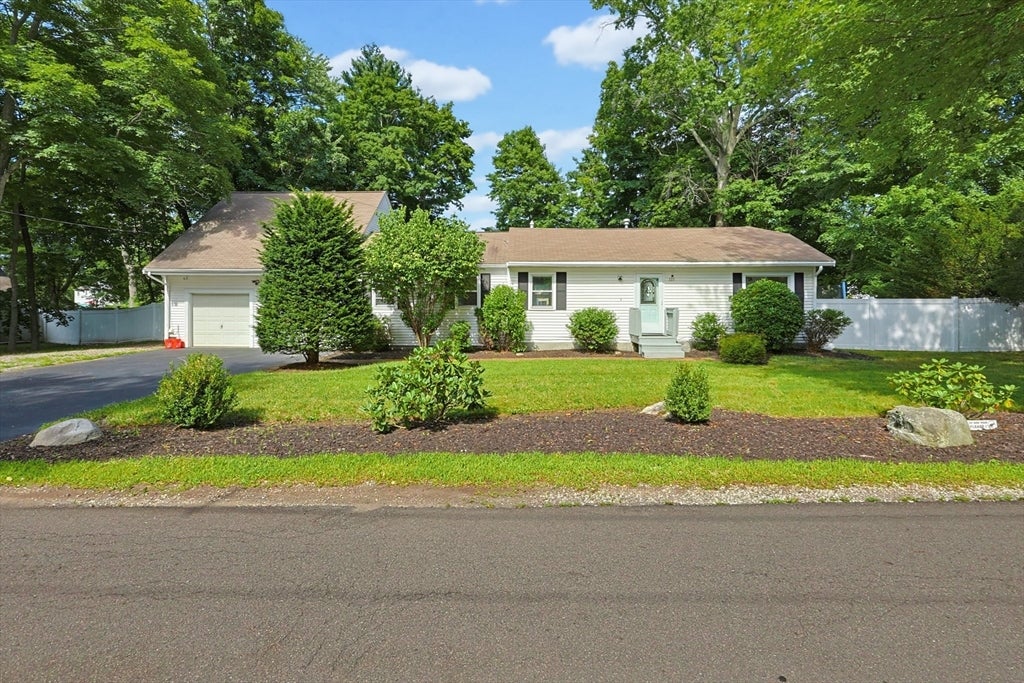 333 Union Street, Millis, MA, 333 Union Street, Millis, MA Photo #4