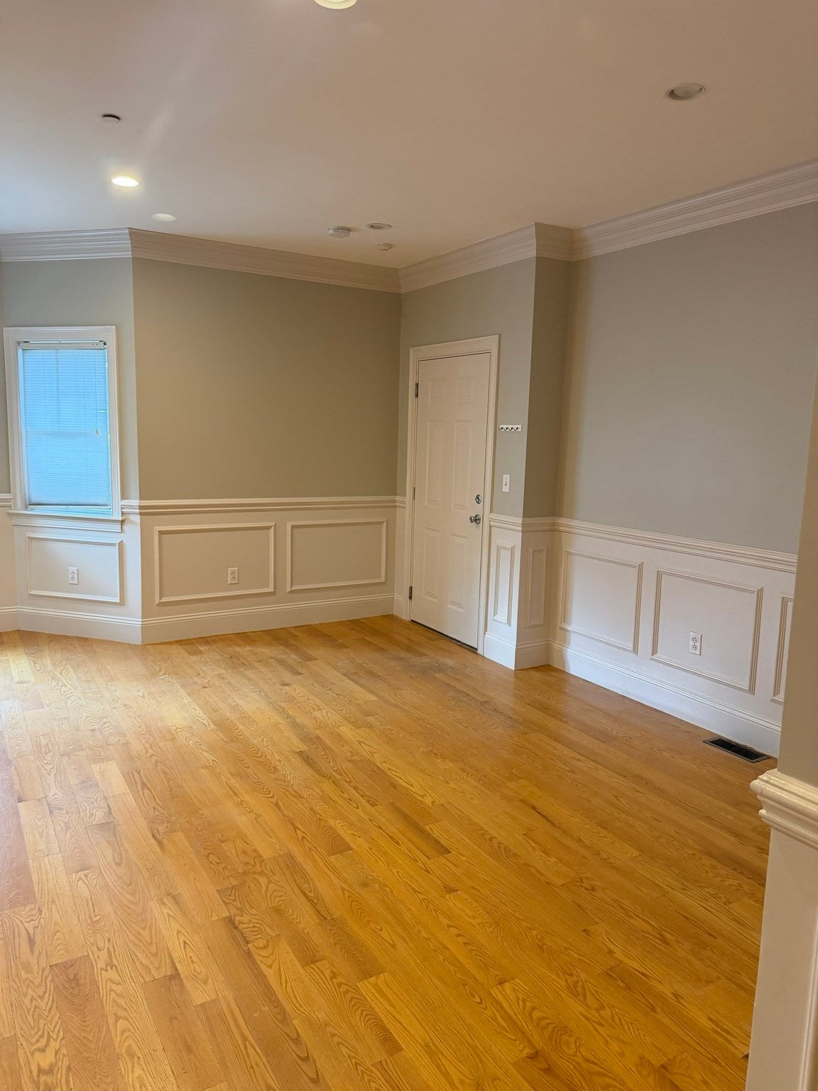 138 W 9th St 2