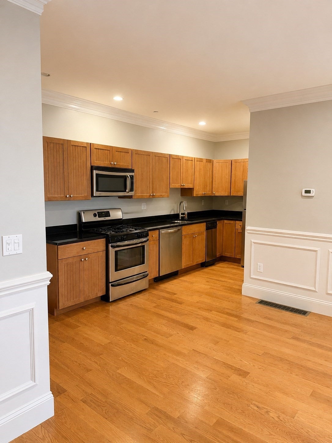 138 W 9th St 2