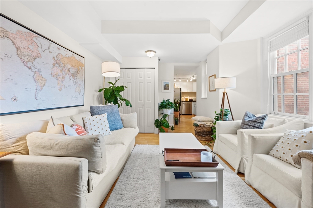 15 River St. 706
