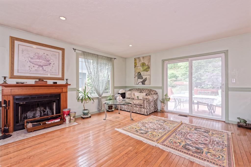 11 Azalea Ln 11