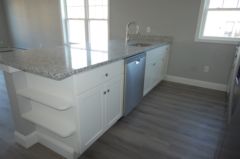 9 Bolton Rd #S, Dartmouth, MA Photo #5