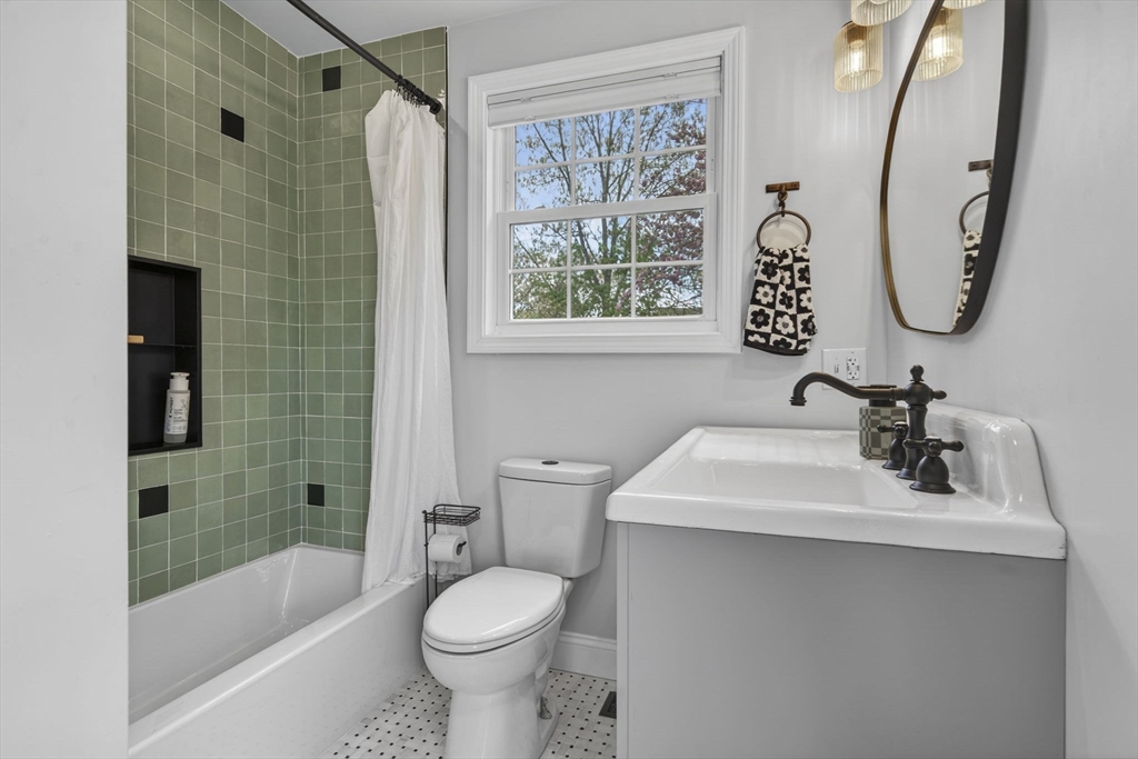 485 East St, Weymouth, MA, 485 East St, Weymouth, MA Photo #17