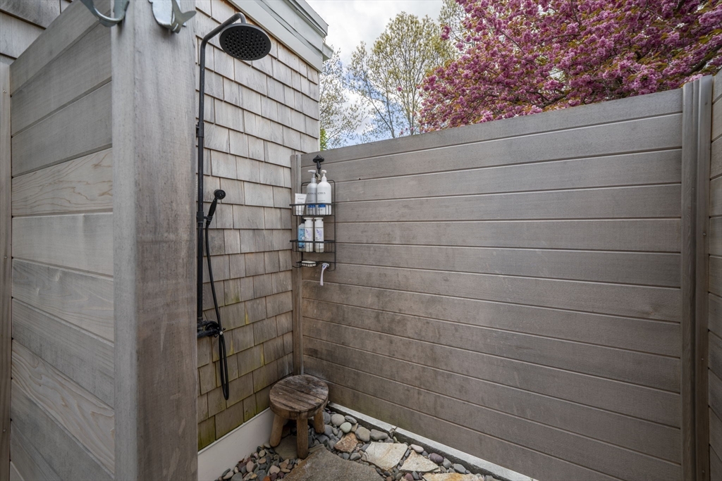 485 East St, Weymouth, MA, 485 East St, Weymouth, MA Photo #31