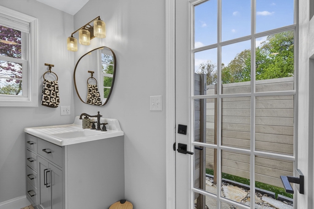 485 East St, Weymouth, MA, 485 East St, Weymouth, MA Photo #18