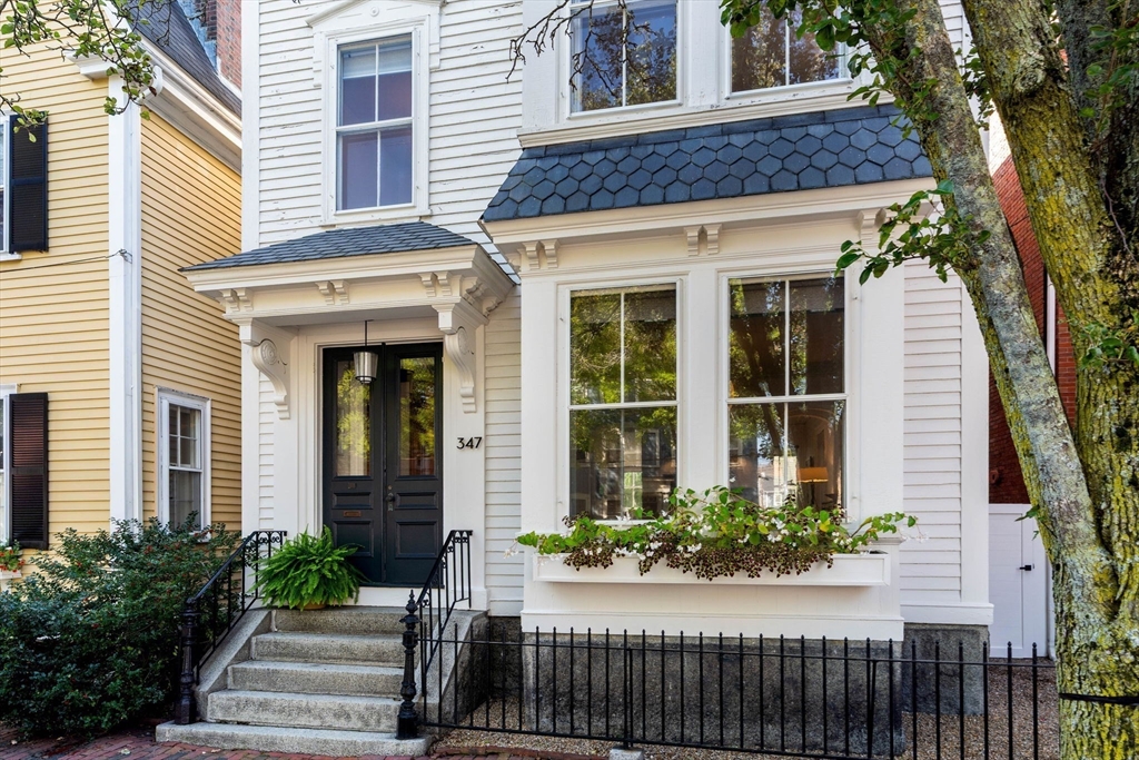 347 Essex Street