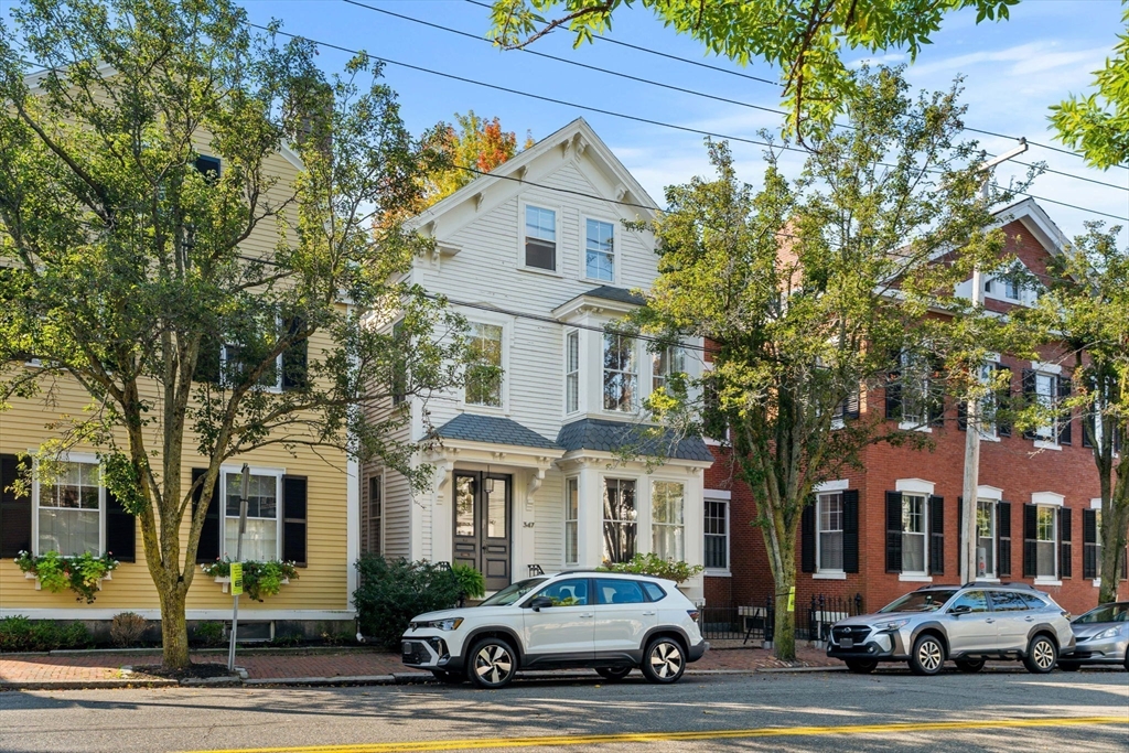 347 Essex Street