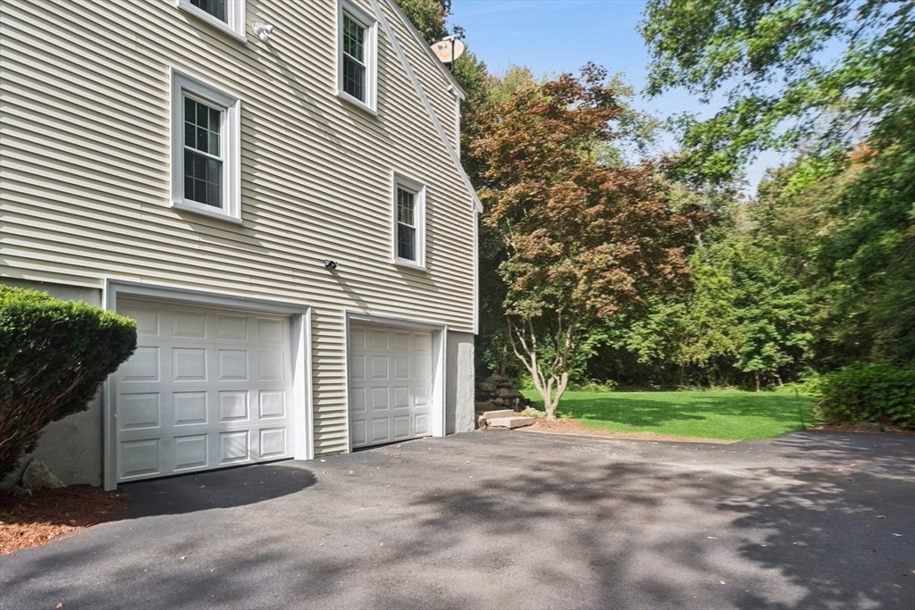 56 Fisher St