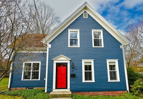 Photo of 25 S Lincoln St, Natick, MA 01760 (MLS # 73497666)