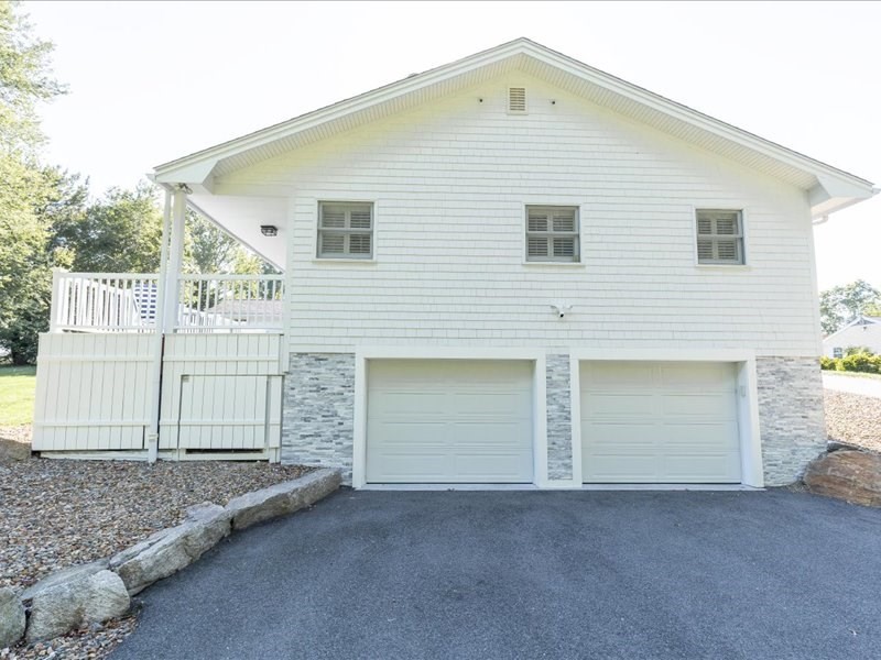 6 Strathmore Rd