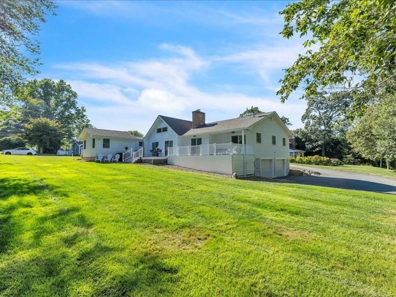 6 Strathmore Rd