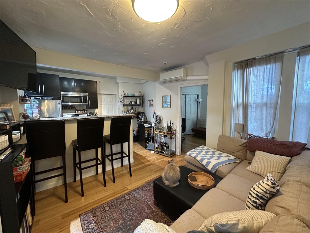 35 North Margin St. 8