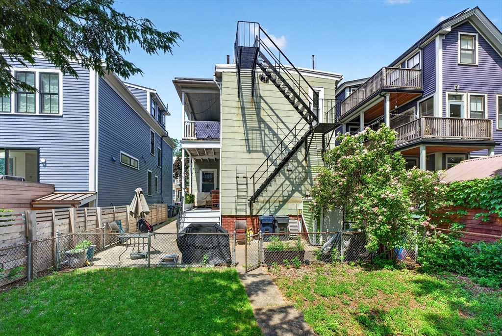 62 Antrim St