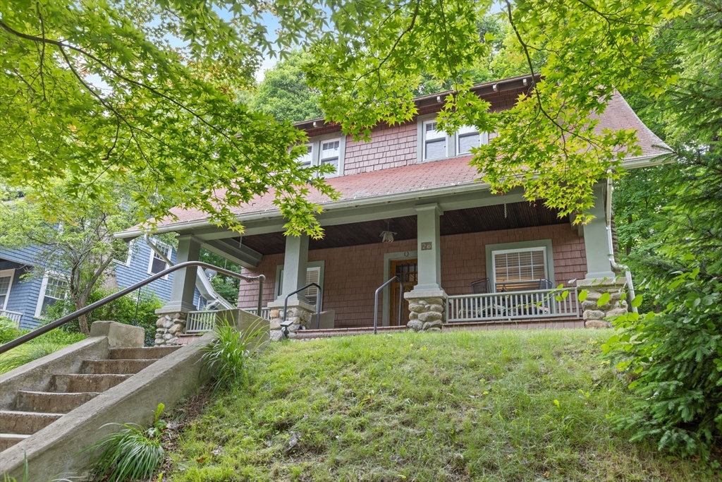 20 Saint Elmo Rd
