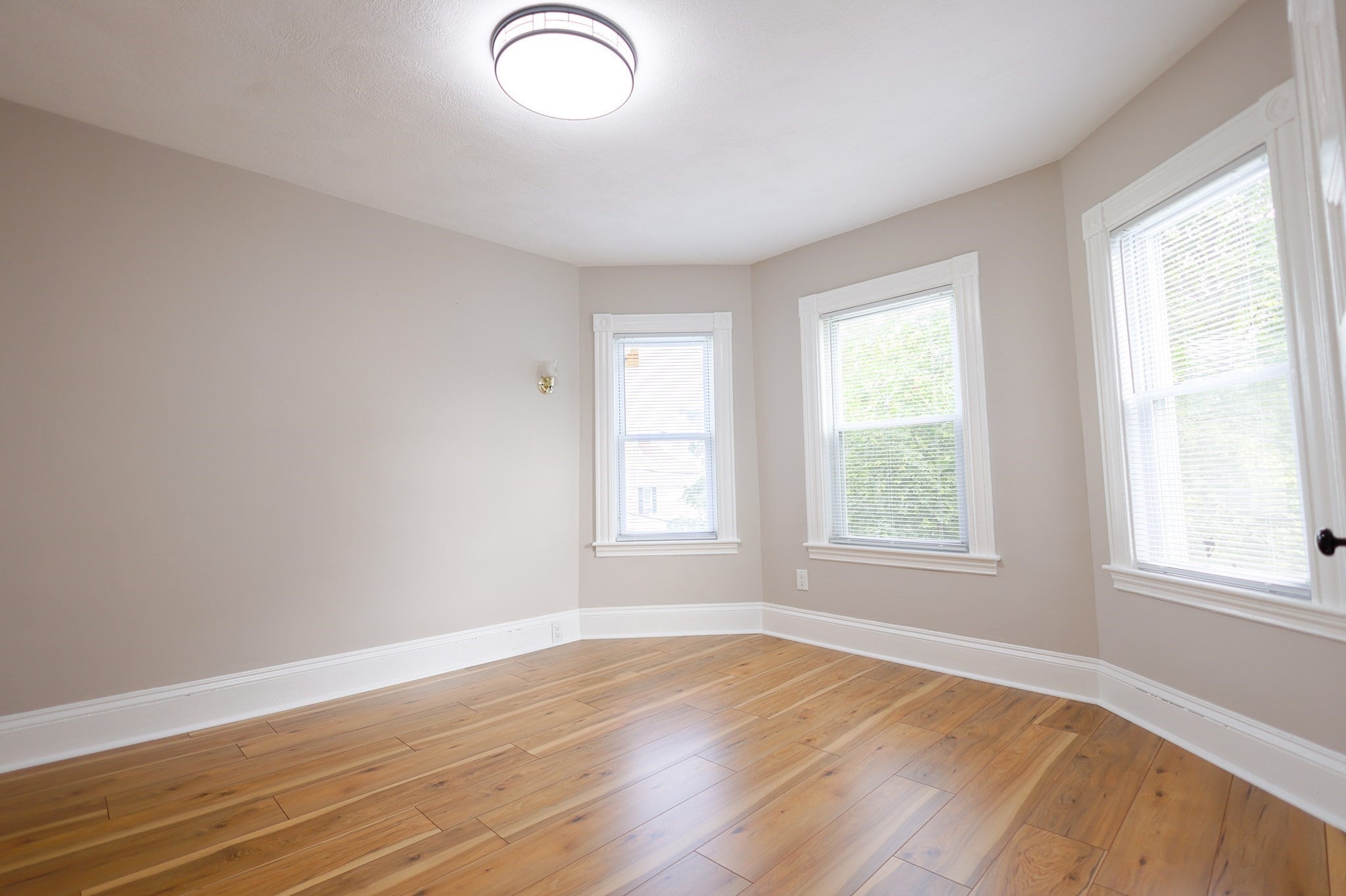 31 Graham St #2, Quincy, MA Photo #4