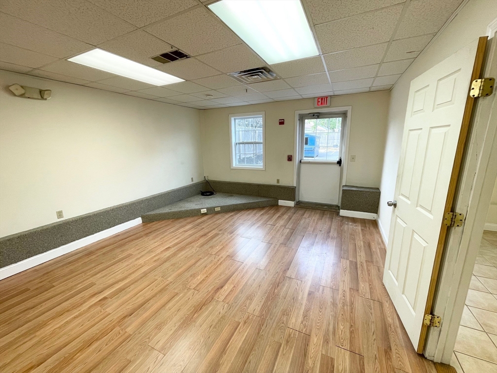 12 Pratt Street 105A