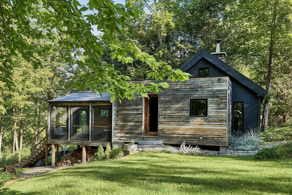 15 Mahkeenac Heights Rd