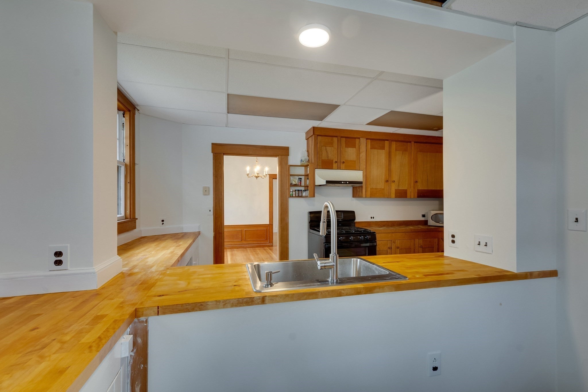 217 Lawrence St, Haverhill, MA, 217 Lawrence St, Haverhill, MA Photo #15