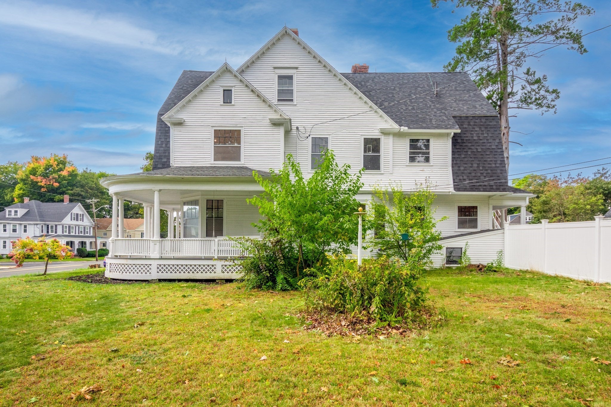 217 Lawrence St, Haverhill, MA, 217 Lawrence St, Haverhill, MA Photo #4