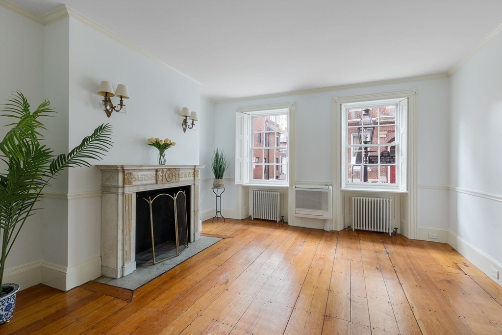 24 Fayette St