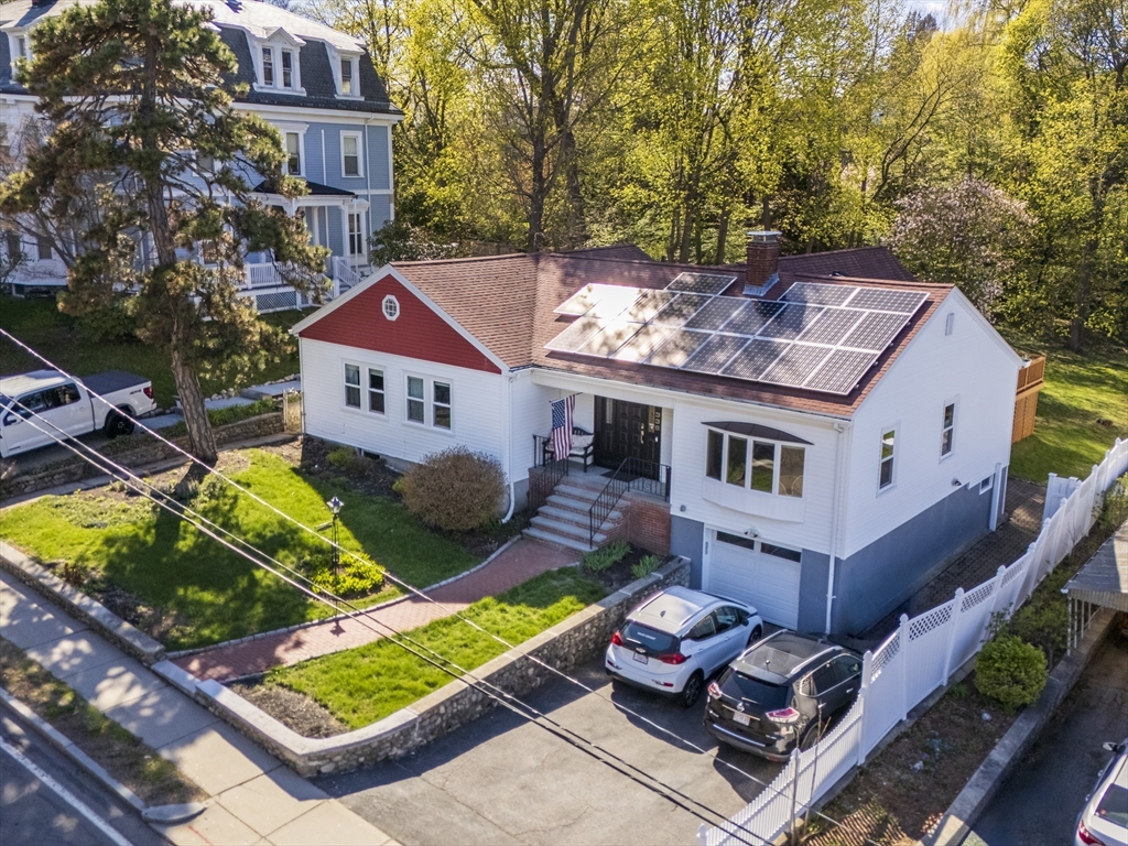 338 Waverley St 0