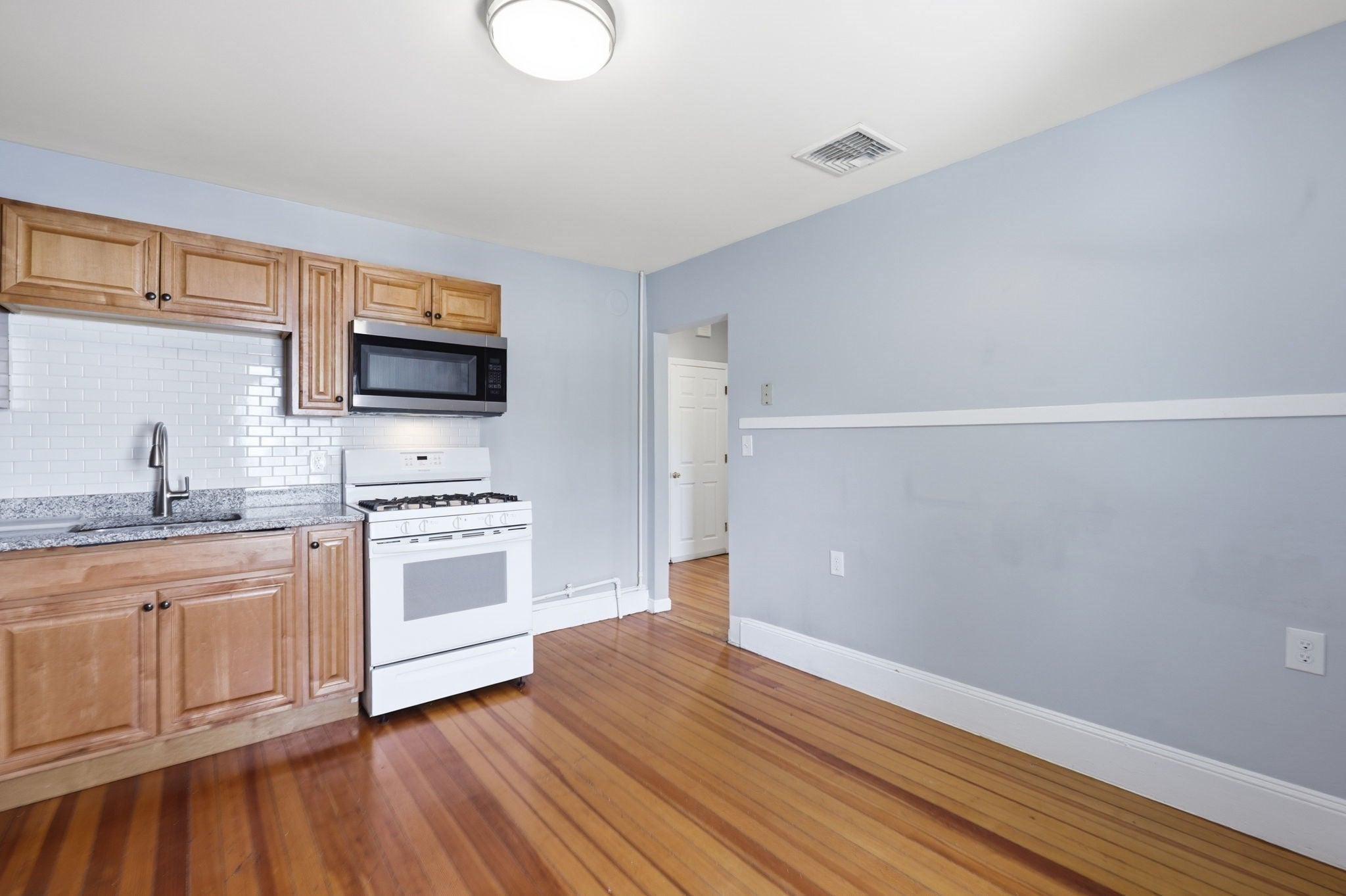 941 Lakeview Ave, Lowell, MA, 941 Lakeview Ave, Lowell, MA Photo #24