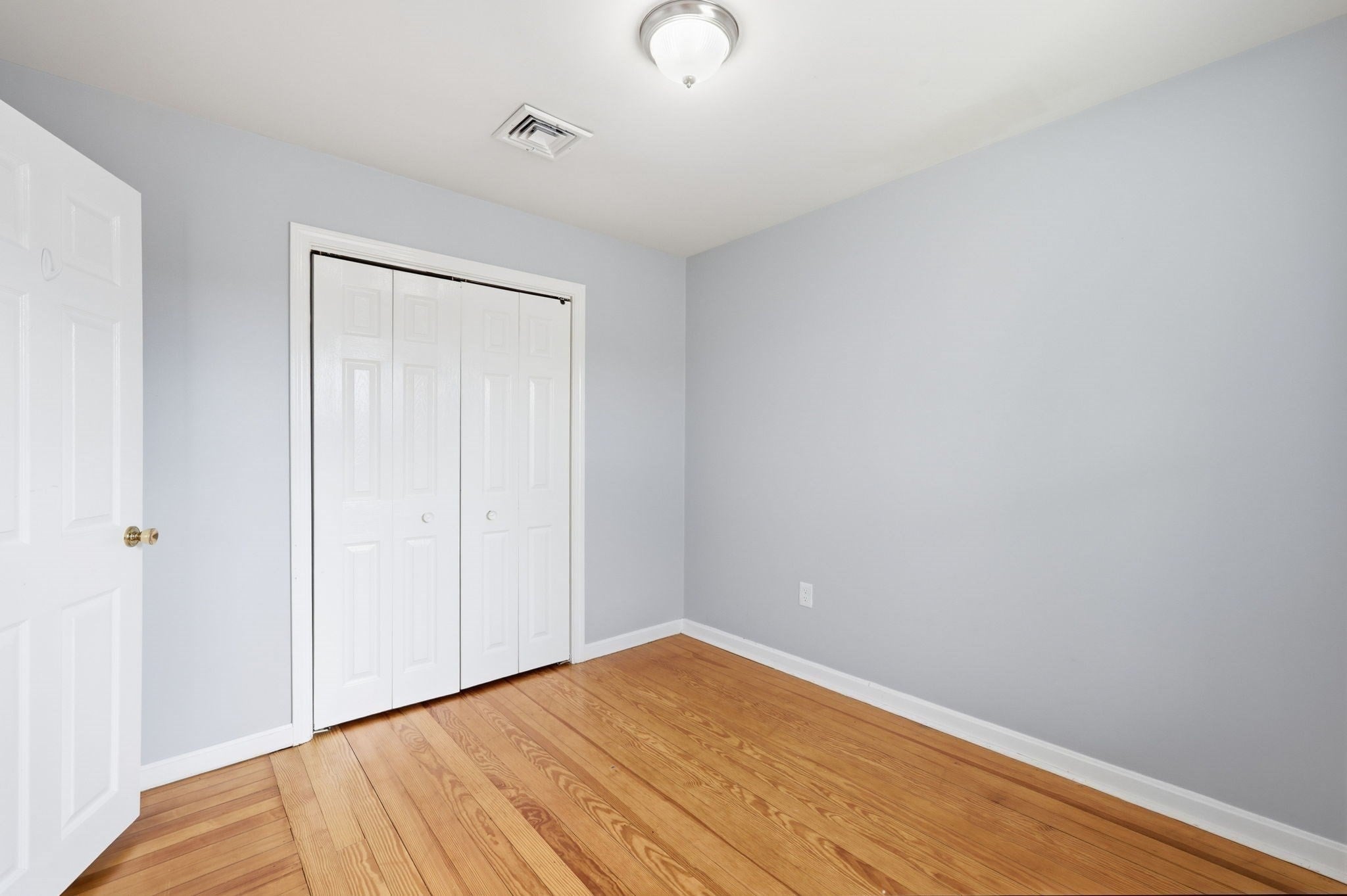 941 Lakeview Ave, Lowell, MA, 941 Lakeview Ave, Lowell, MA Photo #26