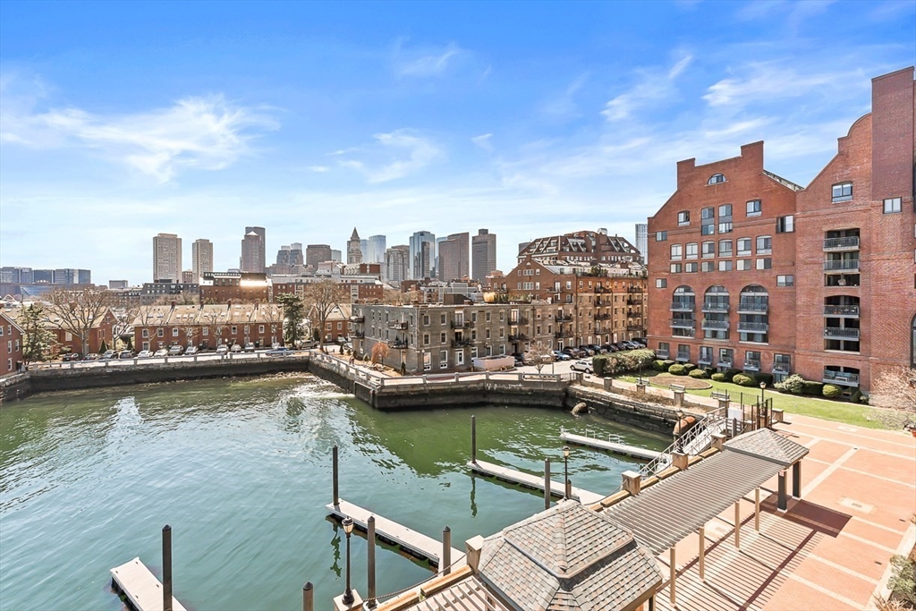 40 Battery St 306