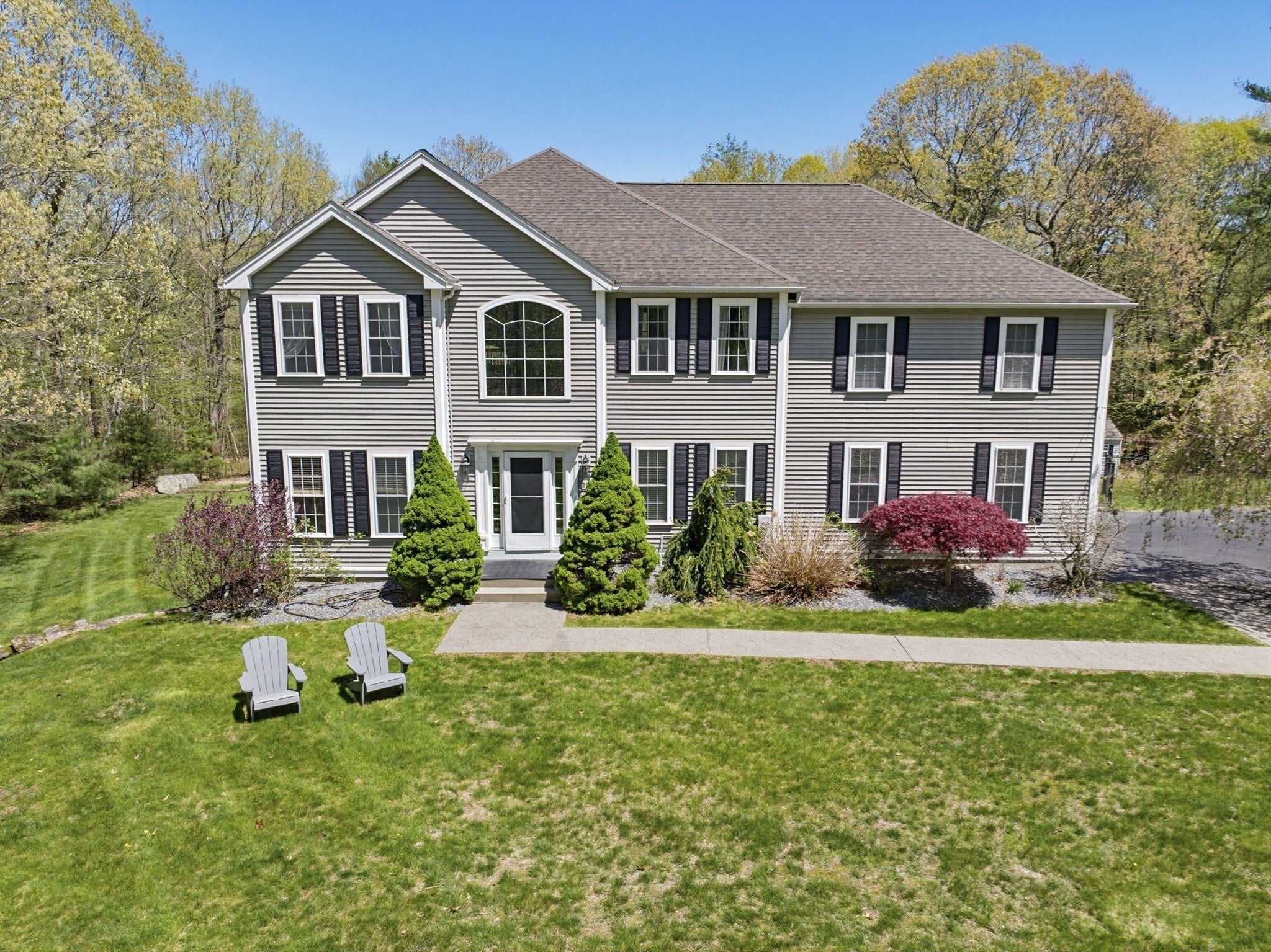 10 Essex St, Douglas MA 01516