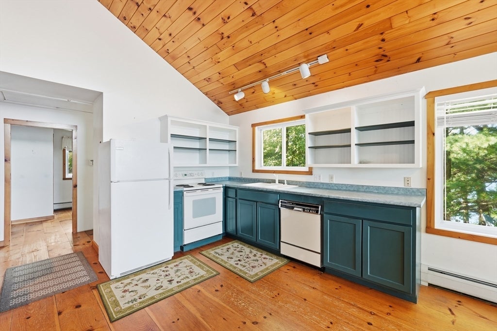 43 Salminen Drive, Leicester, MA, 43 Salminen Drive, Leicester, MA Photo #6