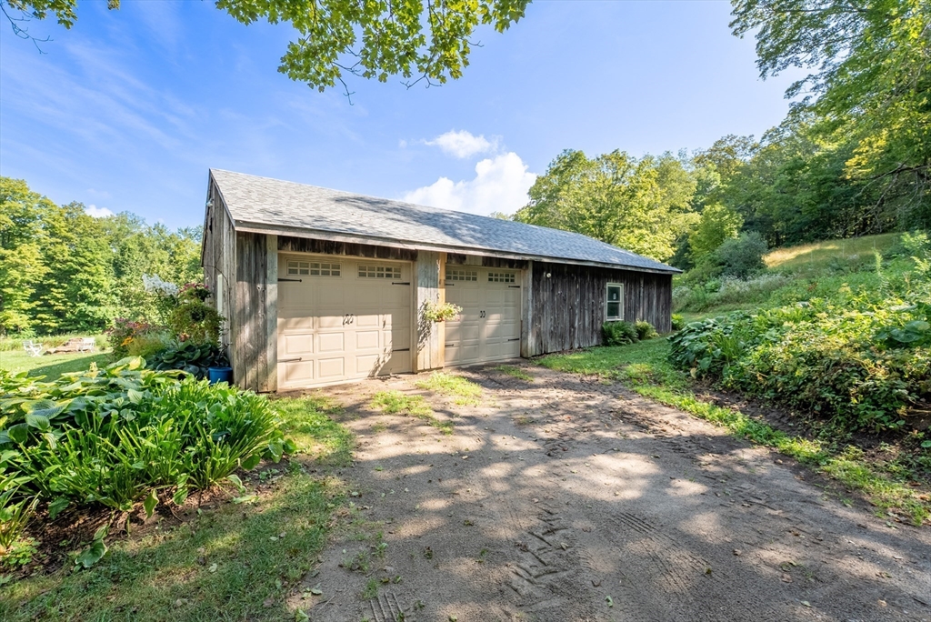 85 Dacey Rd