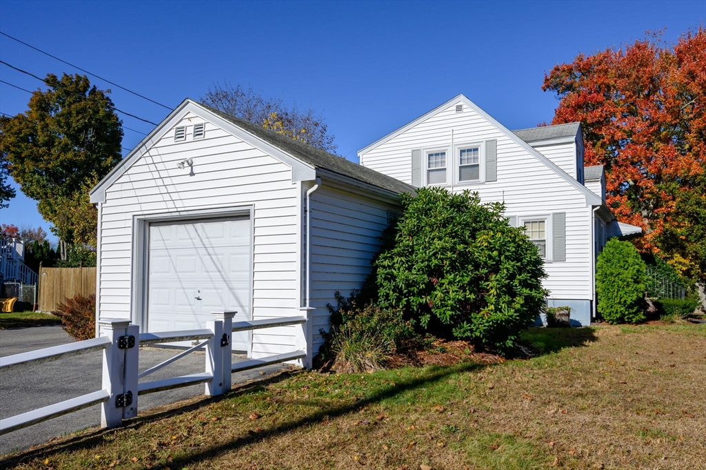 61 Grove St