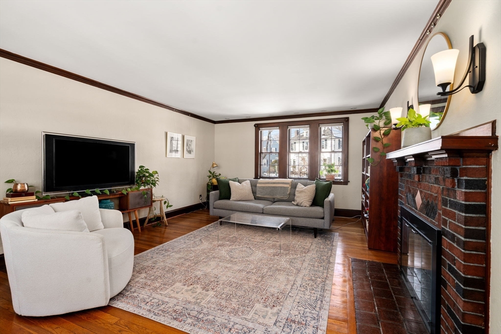 16 Richfield Rd