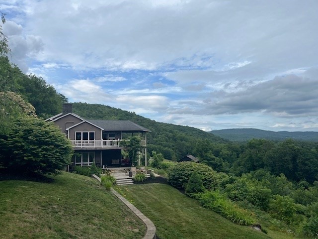 151 Smead Hill Rd