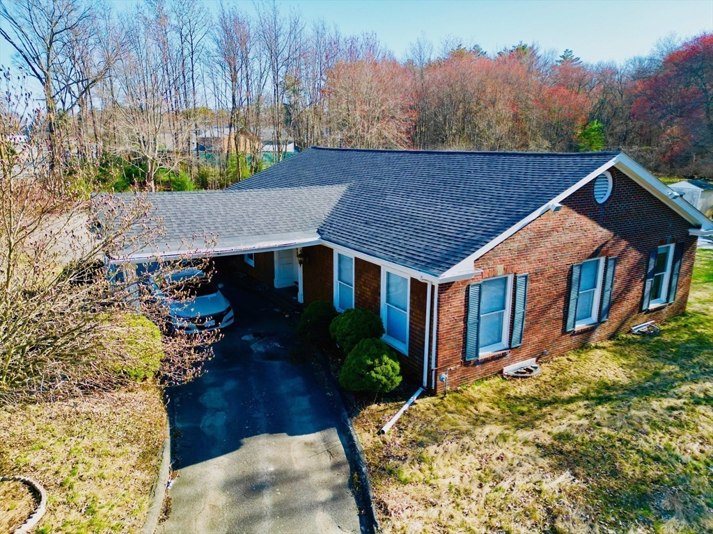 55 Lafayette Rd