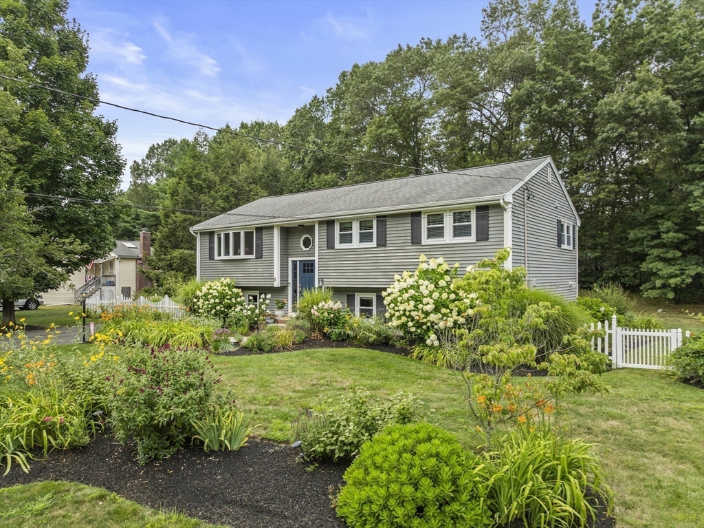 111 Zabrosky Ave