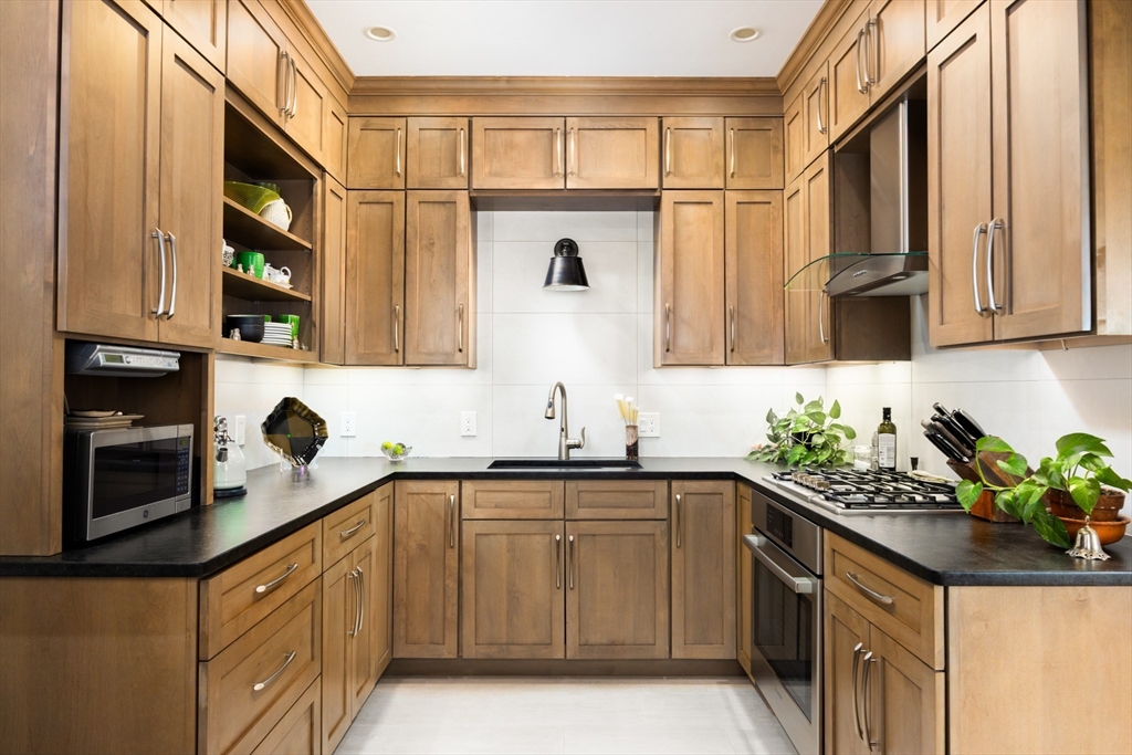 202 Fuller 6