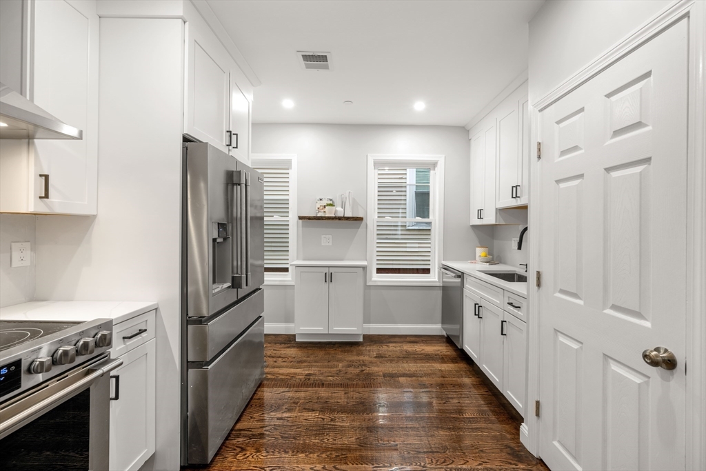 112 Sawyer Ave 1